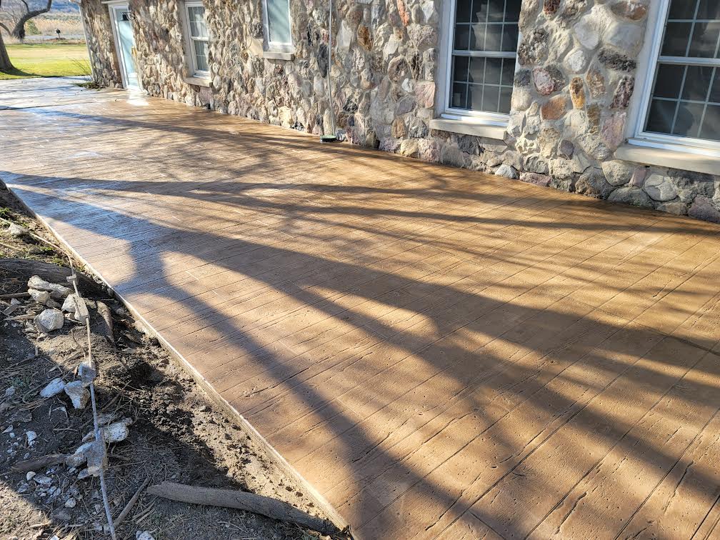 Stamped concrete wood plank pattern walkway in Utah